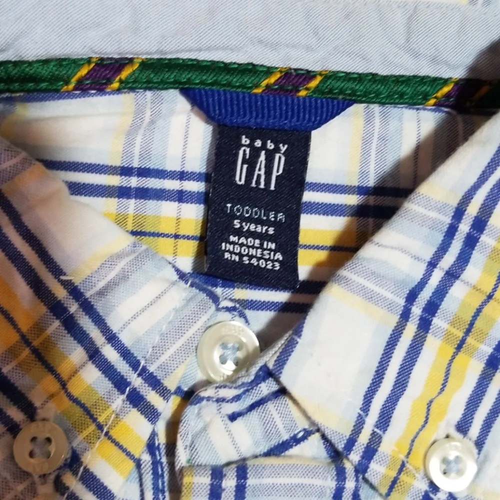 GAP baby button
